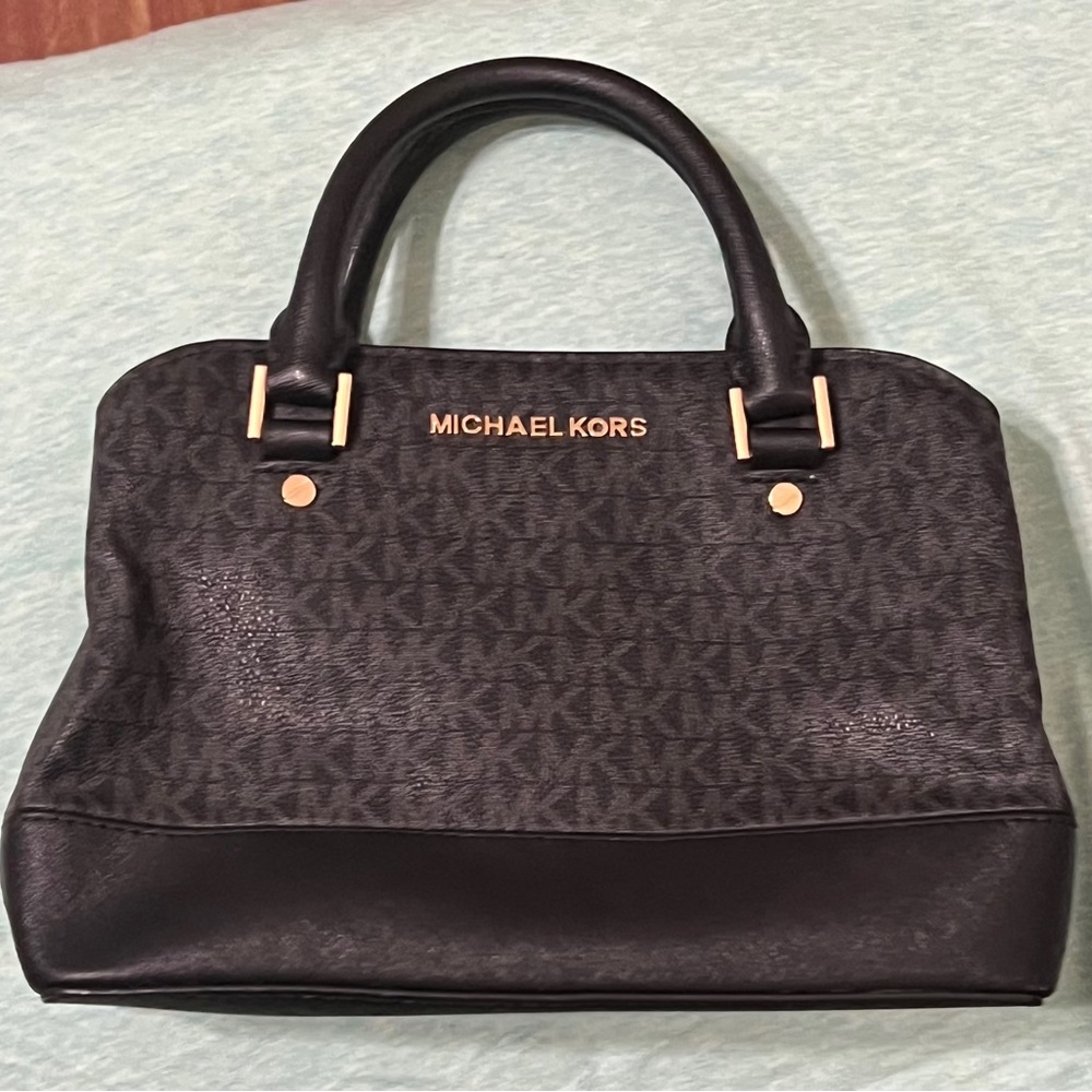 Michael Kors purse - Picture 1 of 2